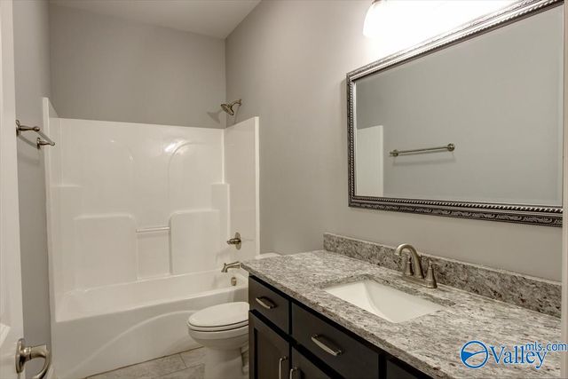26415 Birkshire Lane, Athens, AL 35613