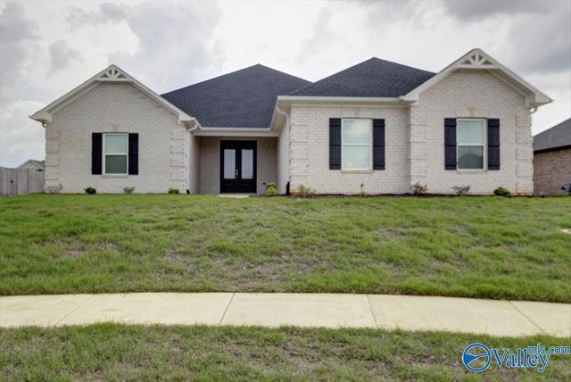26415 Birkshire Lane, Athens, AL 35613