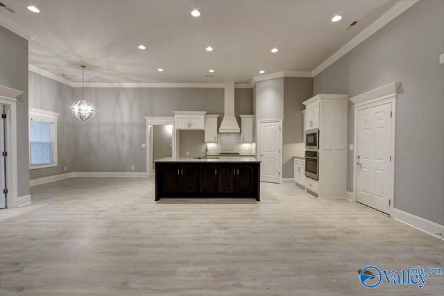 26415 Birkshire Lane, Athens, AL 35613