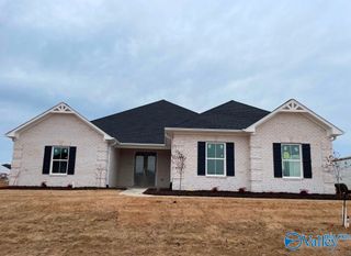 26415 Birkshire Lane, Athens, AL 35613