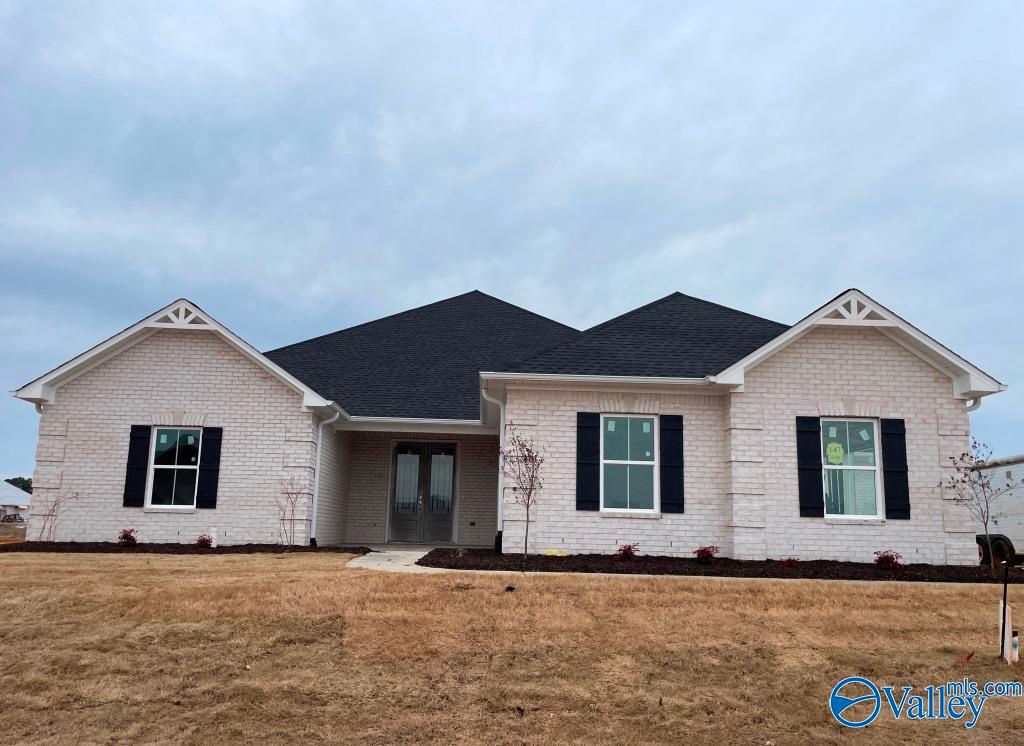 26415 Birkshire Lane, Athens, AL 35613
