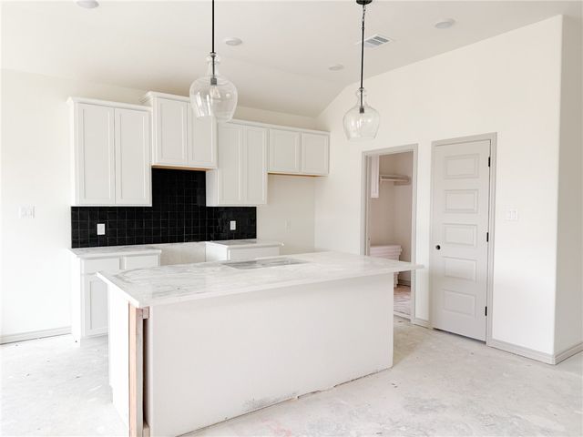 3580 Pointe du Hoc Loop, Bryan, TX 77808