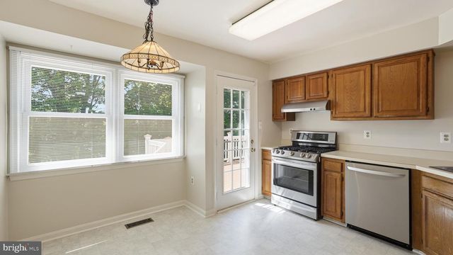 10319 LEE MANOR DR, Manassas, VA 20110