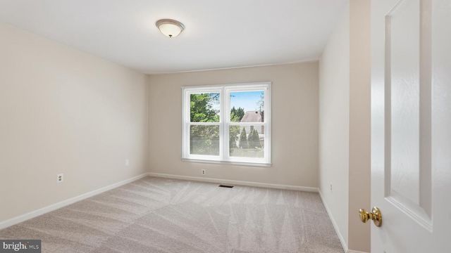10319 LEE MANOR DR, Manassas, VA 20110