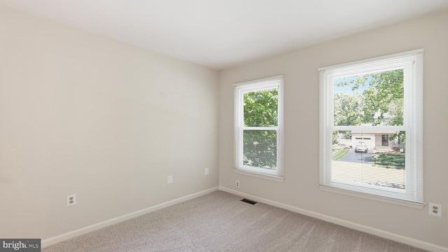 10319 LEE MANOR DR, Manassas, VA 20110