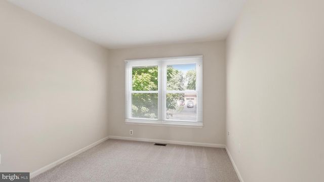 10319 LEE MANOR DR, Manassas, VA 20110