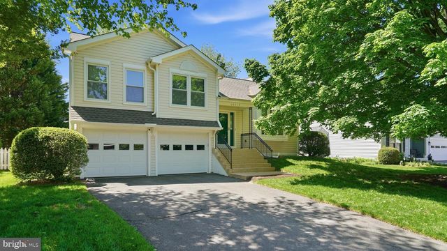 10319 LEE MANOR DR, Manassas, VA 20110