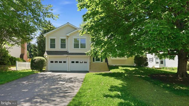 10319 LEE MANOR DR, Manassas, VA 20110