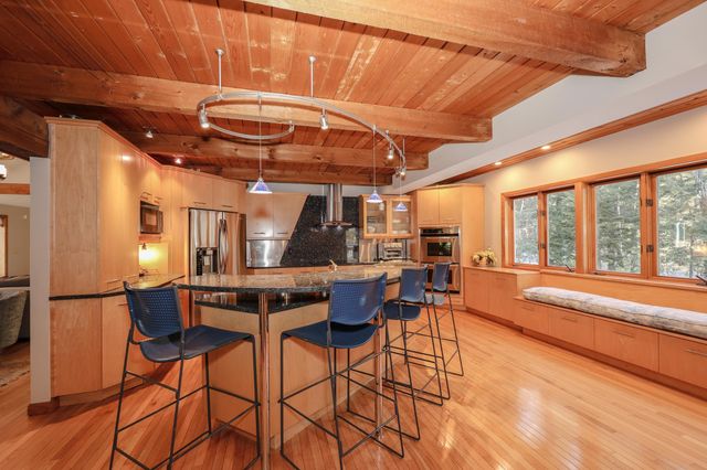 4 Windsor Boulevard, Londonderry, NH 03053