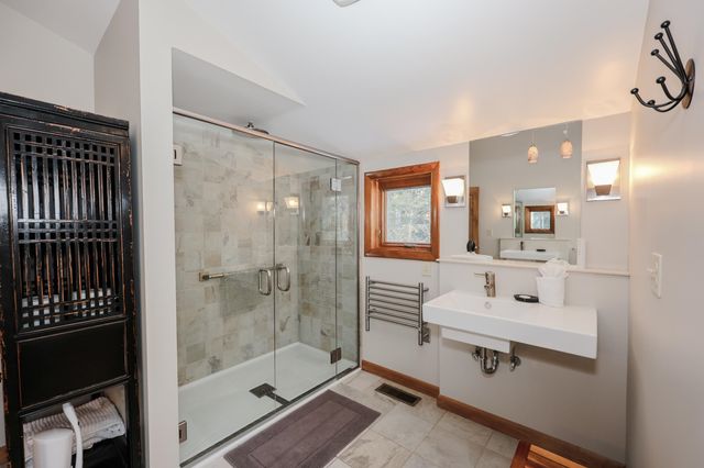 4 Windsor Boulevard, Londonderry, NH 03053