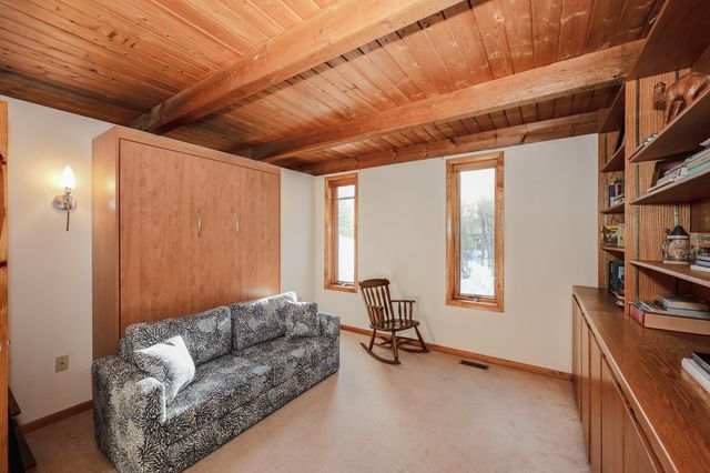 4 Windsor Boulevard, Londonderry, NH 03053