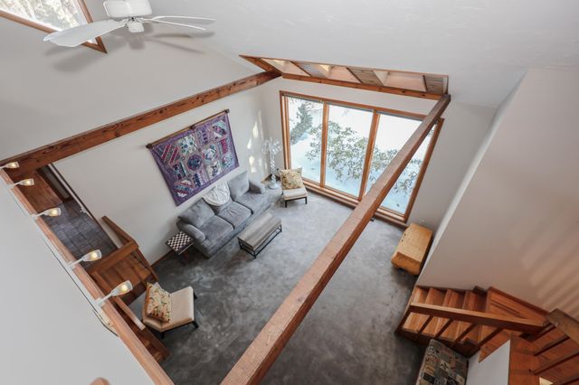 4 Windsor Boulevard, Londonderry, NH 03053