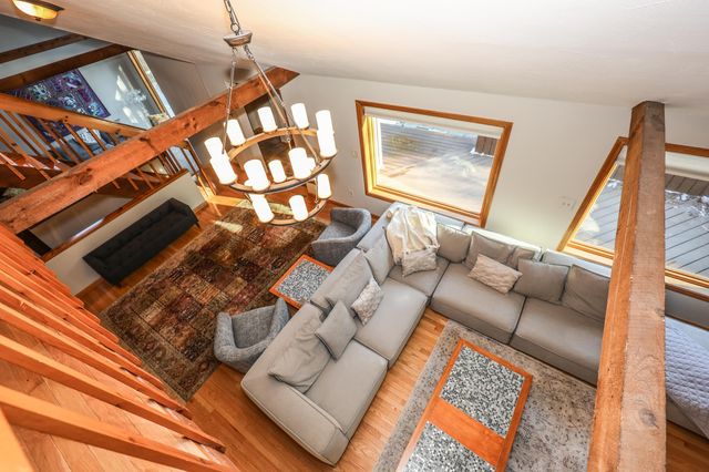 4 Windsor Boulevard, Londonderry, NH 03053