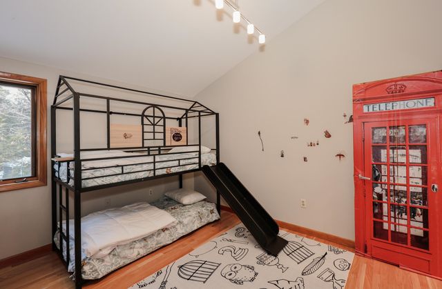 4 Windsor Boulevard, Londonderry, NH 03053