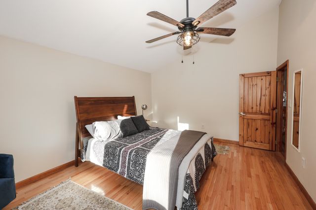 4 Windsor Boulevard, Londonderry, NH 03053