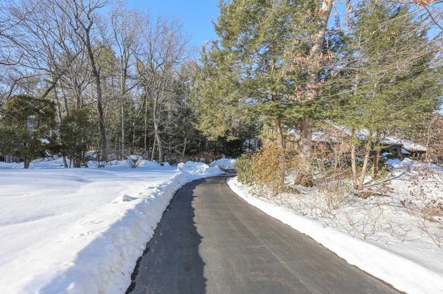 4 Windsor Boulevard, Londonderry, NH 03053