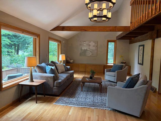 4 Windsor Boulevard, Londonderry, NH 03053