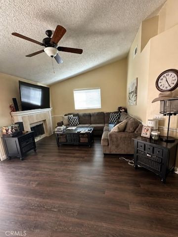 2522 W Calle Vista Drive, Rialto, CA 92377
