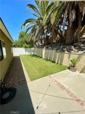 2522 W Calle Vista Drive, Rialto, CA 92377