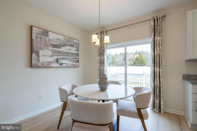 27 WHITAKER CT, Millville, NJ 08332