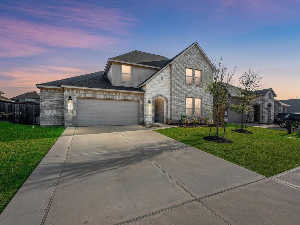20156 Bushwick Falls Drive, Montgomery, TX 77316