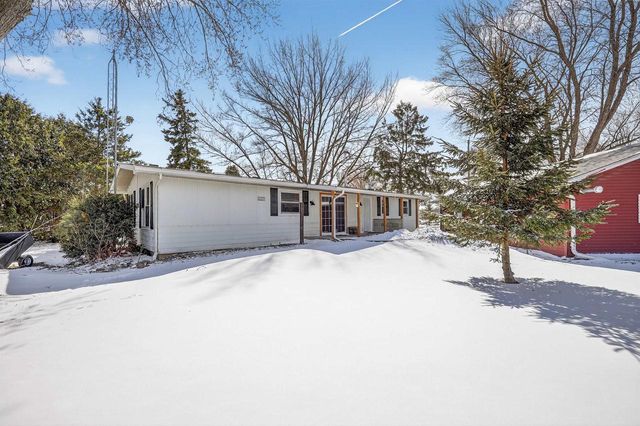 500 South Street, Clyman, WI 53016