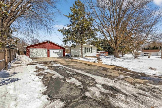 500 South Street, Clyman, WI 53016