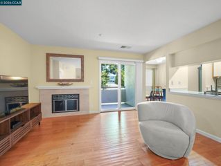 1308 Walden Rd 27, Walnut Creek, CA 94597