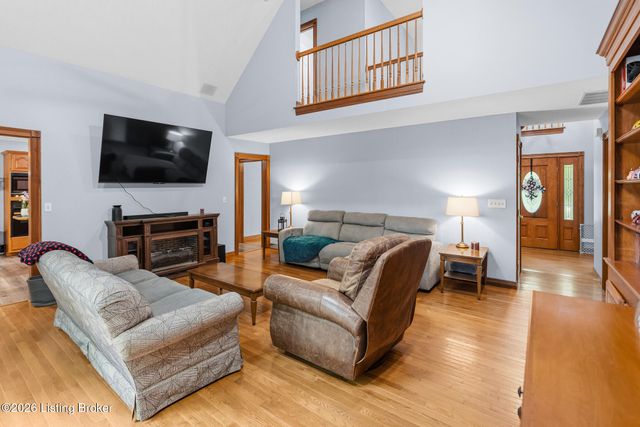 180 Bowman Ct, Mt Washington, KY 40047