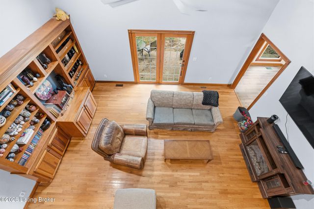 180 Bowman Ct, Mt Washington, KY 40047