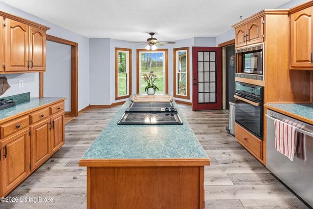 180 Bowman Ct, Mt Washington, KY 40047