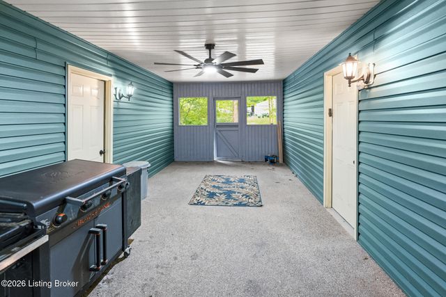 180 Bowman Ct, Mt Washington, KY 40047