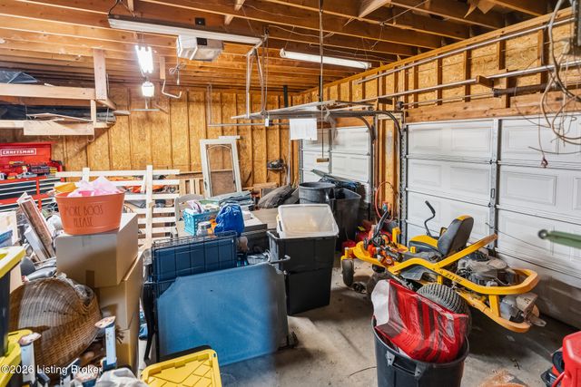 180 Bowman Ct, Mt Washington, KY 40047