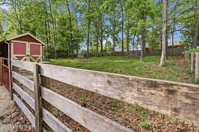 180 Bowman Ct, Mt Washington, KY 40047