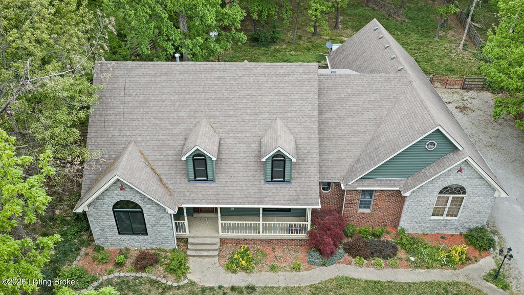 180 Bowman Ct, Mt Washington, KY 40047