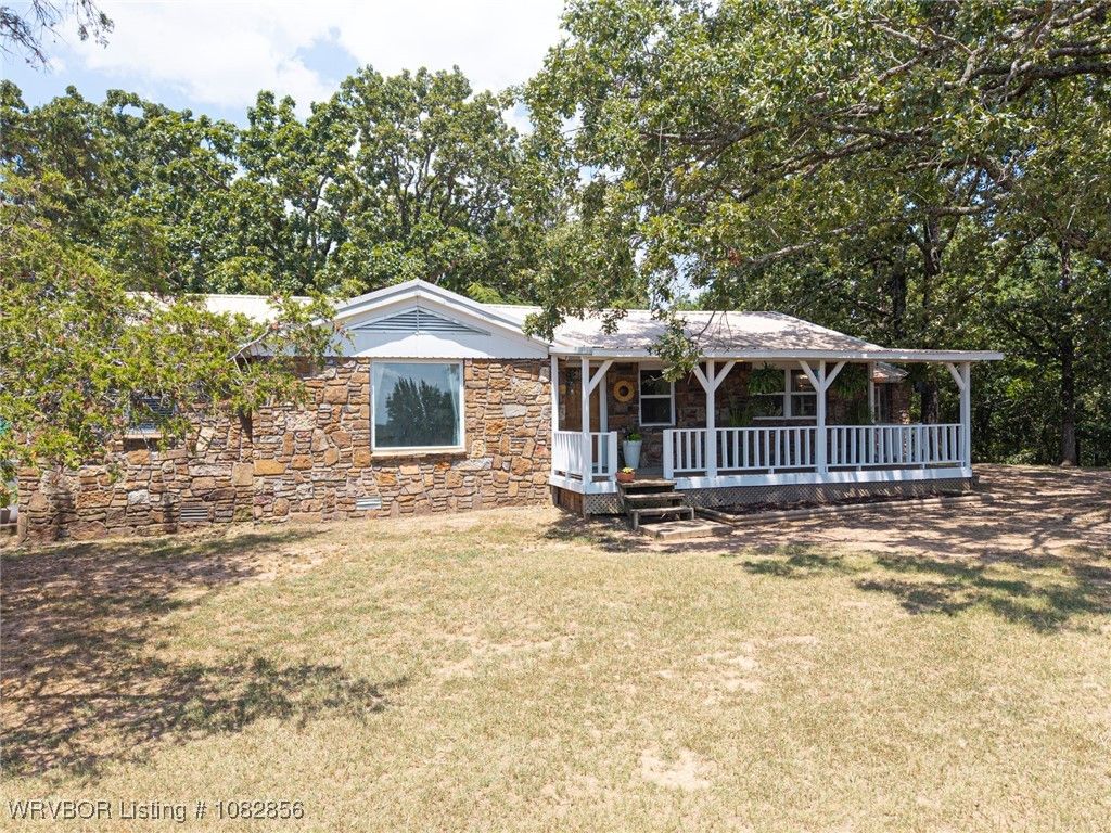 13237 White Valley Road, Mulberry, AR 72947