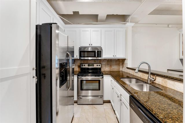 3600 Montrose Boulevard 904, Houston, TX 77006