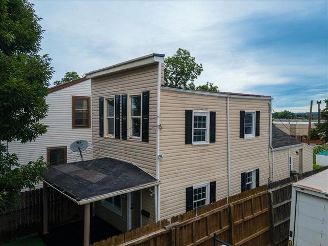 1326 Banklick, Covington, KY 41011