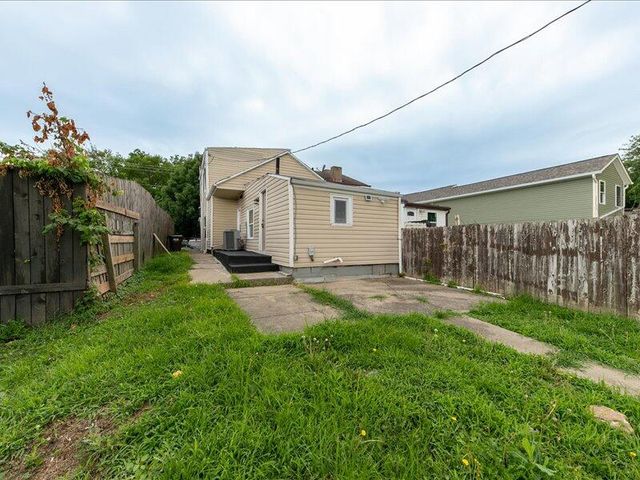 1326 Banklick, Covington, KY 41011