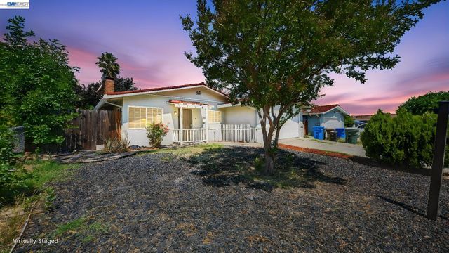 200 Riverside Pl, Bay Point, CA 94565