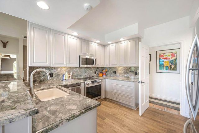 11813 Pebblewood Drive, Wellington, FL 33414