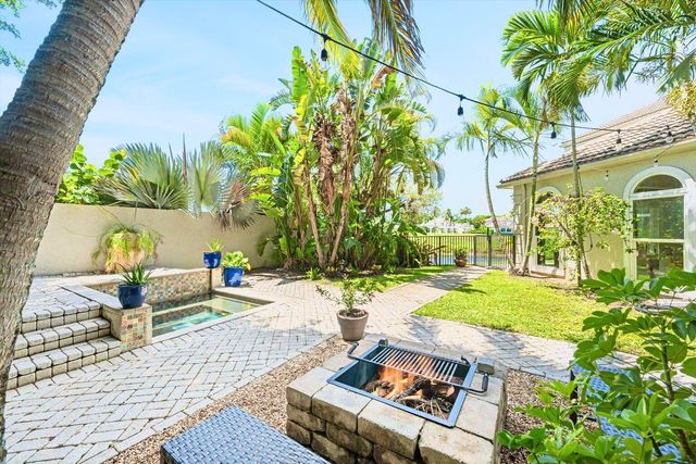 11813 Pebblewood Drive, Wellington, FL 33414