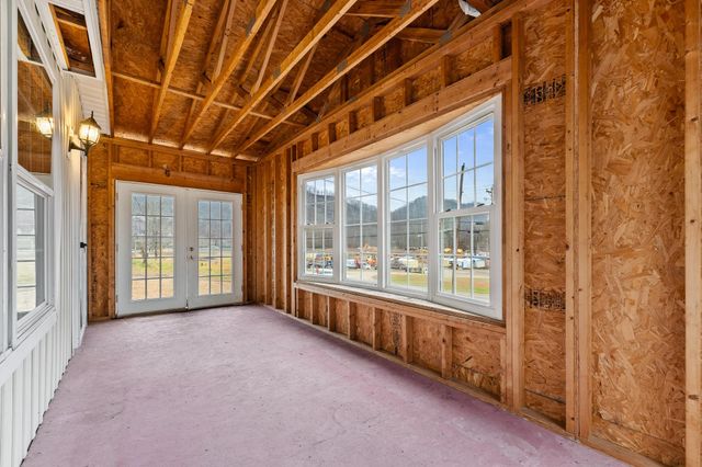 56 Price Petry Drive, Madison, WV 25130