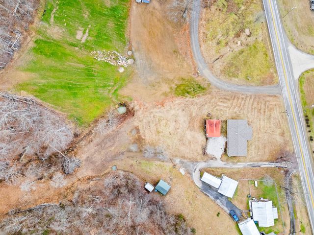 56 Price Petry Drive, Madison, WV 25130