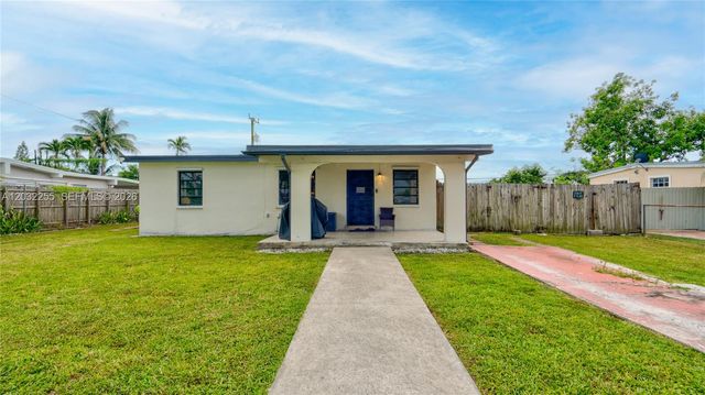 9840 SW 48th St, Miami, FL 33165