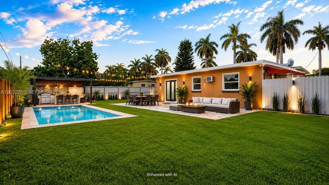 9840 SW 48th St, Miami, FL 33165