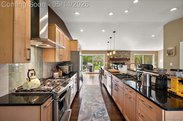 3580 Newgate Drive, Troy, MI 48084