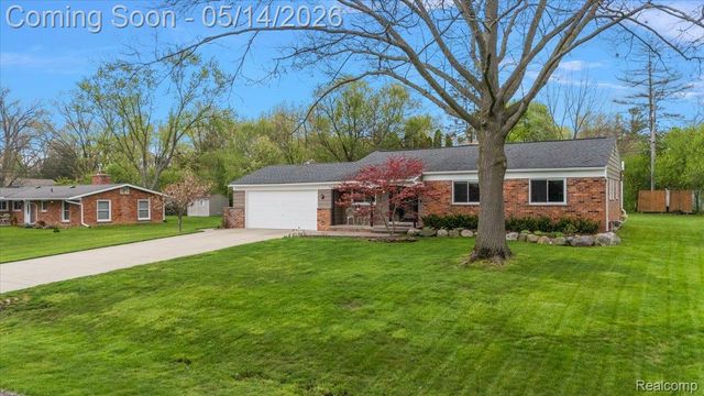 3580 Newgate Drive, Troy, MI 48084