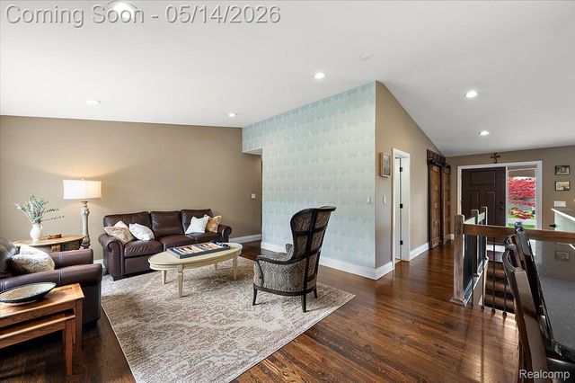 3580 Newgate Drive, Troy, MI 48084