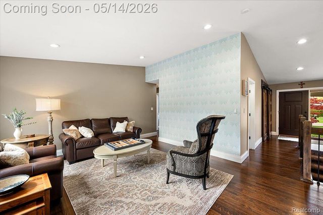 3580 Newgate Drive, Troy, MI 48084